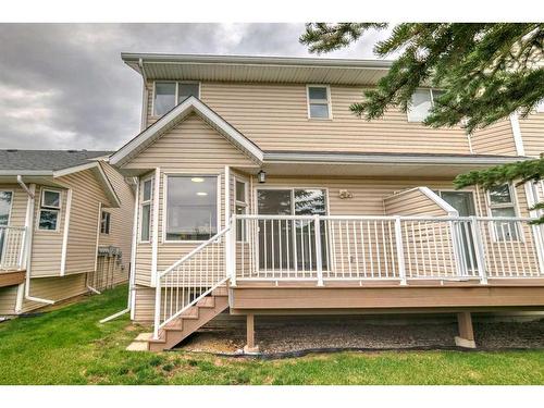 5-567 Edmonton Trail Ne, Airdrie, AB - Outdoor With Deck Patio Veranda