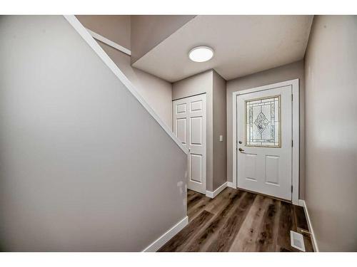 5-567 Edmonton Trail Ne, Airdrie, AB - Indoor Photo Showing Other Room