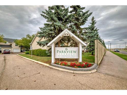 5-567 Edmonton Trail Ne, Airdrie, AB - Outdoor