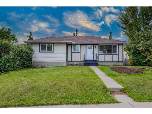 95 Holmwood Avenue Nw, Calgary, AB - Outdoor With Facade