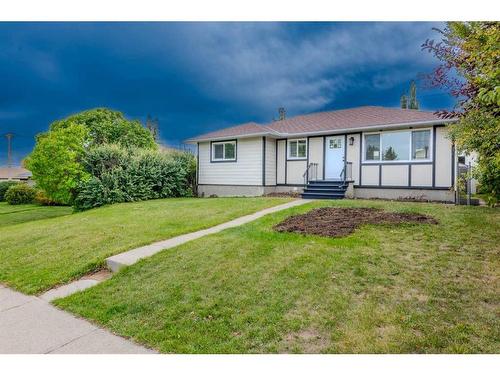 95 Holmwood Avenue Nw, Calgary, AB - Outdoor