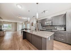 104-218 Sherwood Square NW Calgary, AB T3R 0Y2