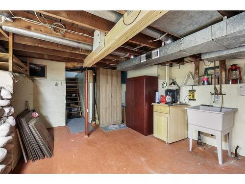 805 15 Street Nw, Calgary, AB - Indoor Photo Showing Basement