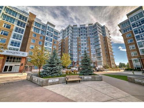 906-32 Varsity Estates Circle Nw, Calgary, AB - Outdoor With Facade