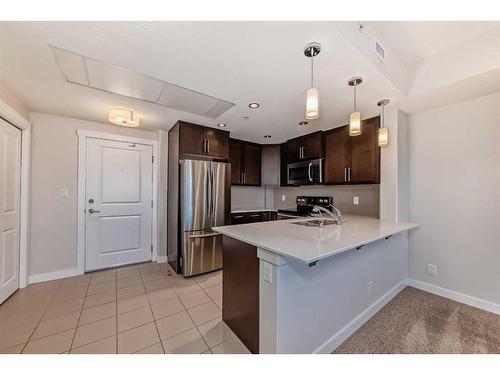 906-32 Varsity Estates Circle Nw, Calgary, AB - Indoor Photo Showing Kitchen With Stainless Steel Kitchen