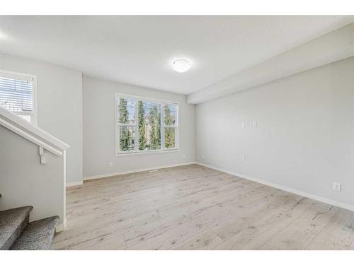 142 New Brighton Walk Se, Calgary, AB - Indoor Photo Showing Other Room