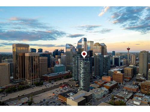 2002-1010 6 Street Sw, Calgary, AB - Outdoor With View