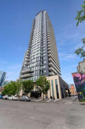 2002-1010 6 Street Sw, Calgary, AB - Outdoor With Balcony