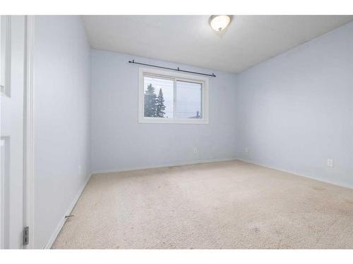 351 Penswood Way Se, Calgary, AB - Indoor Photo Showing Other Room