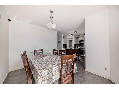 504 Saddlecrest Boulevard Ne, Calgary, AB - Indoor Photo Showing Dining Room