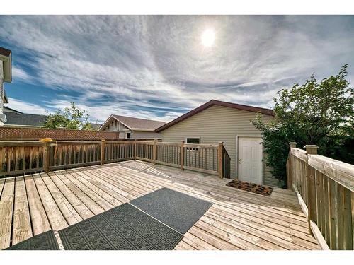 504 Saddlecrest Boulevard Ne, Calgary, AB - Outdoor With Deck Patio Veranda With Exterior