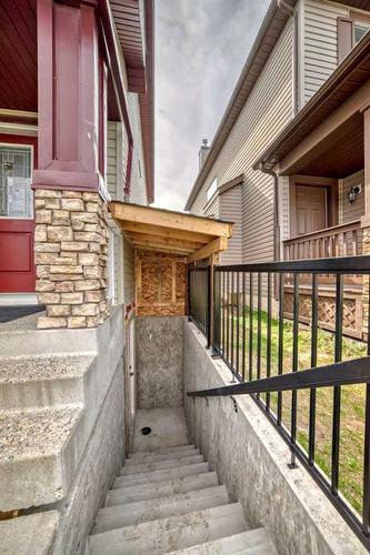 504 Saddlecrest Boulevard Ne, Calgary, AB - Outdoor With Deck Patio Veranda With Exterior