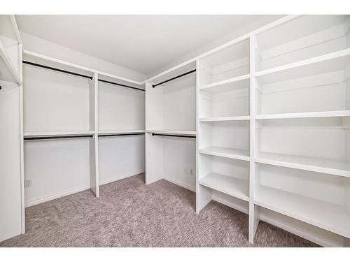 289 Hampstead Road Nw, Calgary, AB - Indoor With Storage