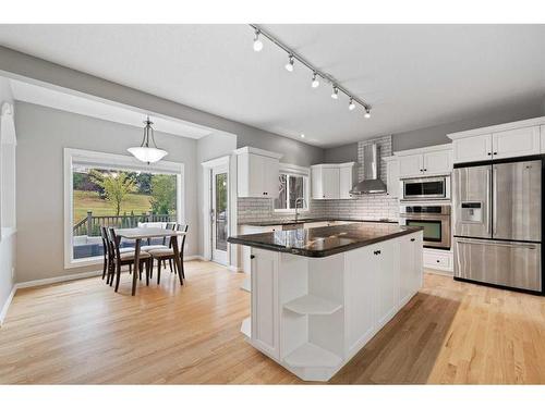 169 Patterson Boulevard Sw, Calgary, AB - Indoor Photo Showing Kitchen With Stainless Steel Kitchen With Upgraded Kitchen