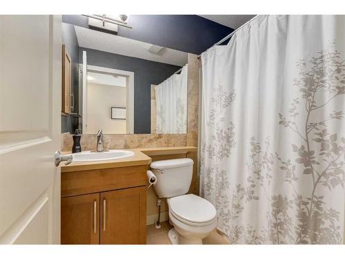 219 Aspen Hills Villas Sw, Calgary, AB - Indoor Photo Showing Bathroom