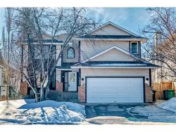 123 Douglas Park Close SE Calgary, AB T2Z 2B4