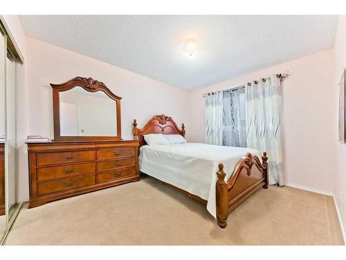 6039 Martingrove Road Ne, Calgary, AB - Indoor Photo Showing Bedroom