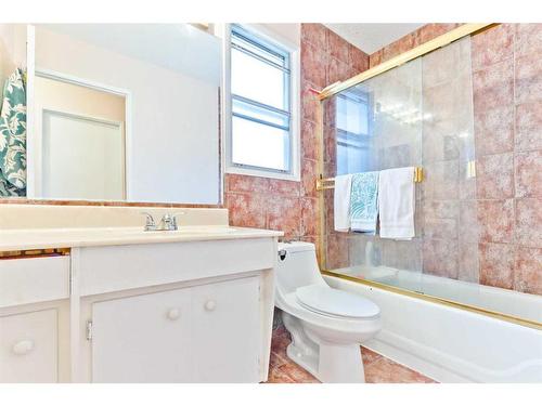 6039 Martingrove Road Ne, Calgary, AB - Indoor Photo Showing Bathroom