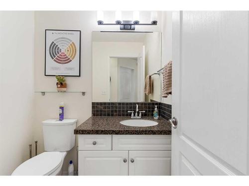 704 Woodside Drive Nw, Airdrie, AB - Indoor Photo Showing Bathroom