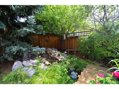 53 Westpoint Way Sw, Calgary, AB - Outdoor