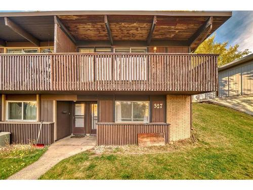 327 44 Avenue Nw, Calgary, AB - Outdoor With Deck Patio Veranda