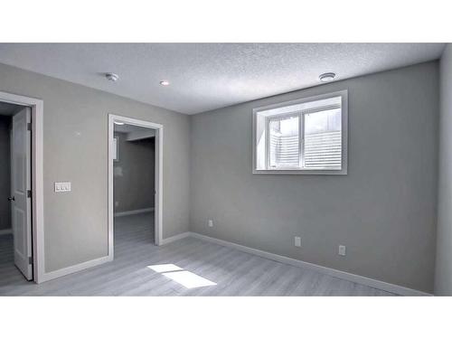 138 Nolanhurst Rise Nw, Calgary, AB - Indoor Photo Showing Other Room