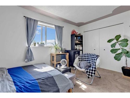 349 Martindale Boulevard Ne, Calgary, AB - Indoor Photo Showing Bedroom