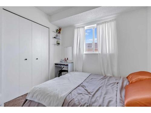 349 Martindale Boulevard Ne, Calgary, AB - Indoor Photo Showing Bedroom