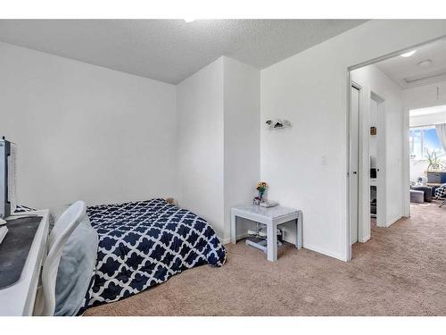 349 Martindale Boulevard Ne, Calgary, AB - Indoor Photo Showing Bedroom