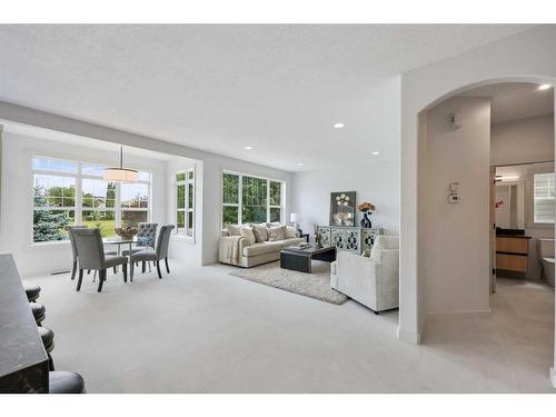 16 Johnson Place Sw, Calgary, AB - Indoor Photo Showing Living Room