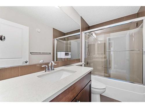 237 Panton Way Nw, Calgary, AB - Indoor Photo Showing Bathroom