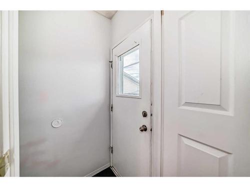 1059 Abbeydale Drive Ne, Calgary, AB - Indoor Photo Showing Other Room