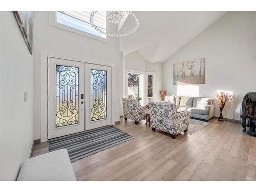 139 Catalina Place Ne, Calgary, AB - Indoor Photo Showing Living Room