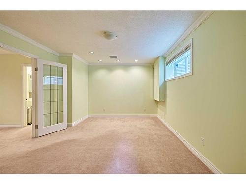 132 Evergreen Close Sw, Calgary, AB - Indoor Photo Showing Other Room