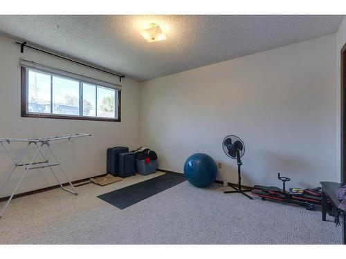 2527 16A Street Nw, Calgary, AB - Indoor