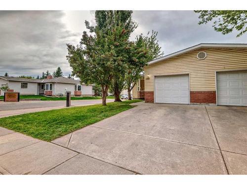 3327 28 Street Se, Calgary, AB - Outdoor