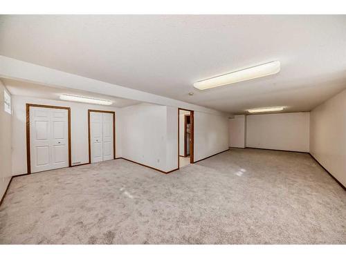 3327 28 Street Se, Calgary, AB - Indoor Photo Showing Other Room