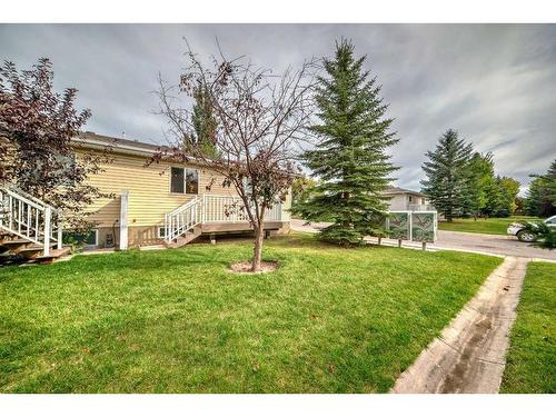 3327 28 Street Se, Calgary, AB - Outdoor