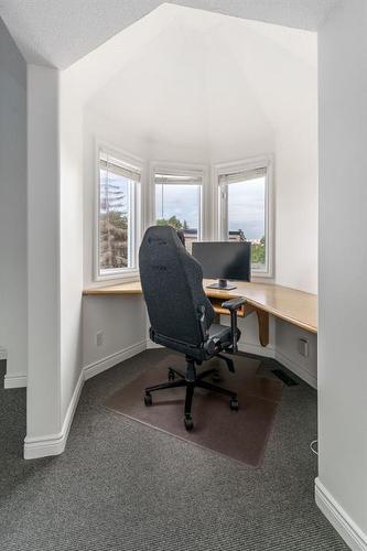 1904 12 Street Sw, Calgary, AB - Indoor Photo Showing Office