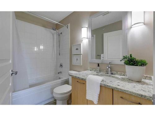 408-5115 Richard Road Sw, Calgary, AB - Indoor Photo Showing Bathroom