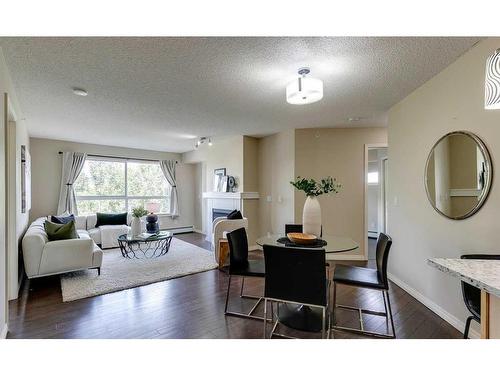 408-5115 Richard Road Sw, Calgary, AB - Indoor Photo Showing Living Room