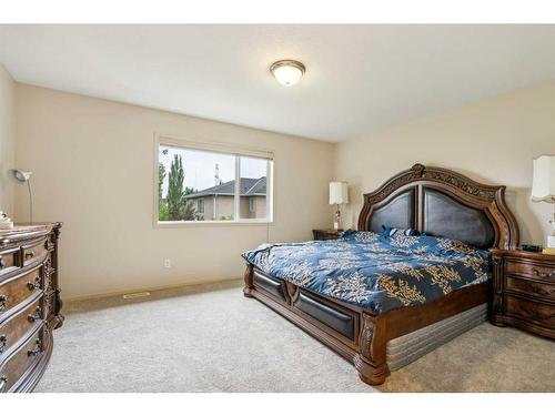 1605 Strathcona Drive Sw, Calgary, AB - Indoor Photo Showing Bedroom