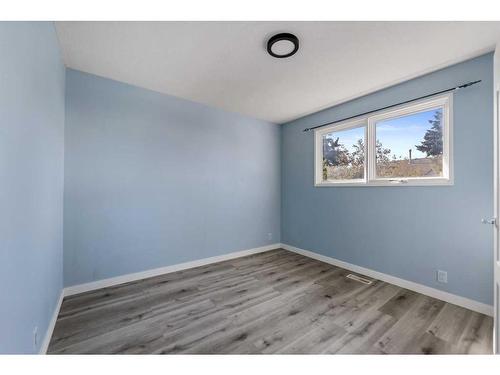 119 Castleglen Road Ne, Calgary, AB - Indoor Photo Showing Other Room