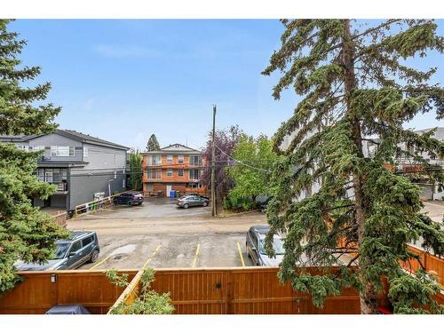 4-2027 34 Avenue Sw, Calgary, AB 