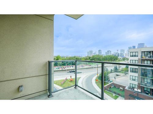 610-38 9 Street Ne, Calgary, AB - Outdoor With View With Exterior