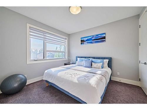 5 Vienna Close, Red Deer, AB - Indoor Photo Showing Bedroom