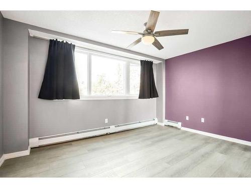 207-429 14 Street Nw, Calgary, AB - Indoor Photo Showing Other Room