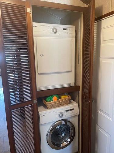 61 Cormorant Crescent, Rural Vulcan County, AB - Indoor Photo Showing Laundry Room