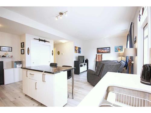 204-245 Redstone Walk Ne, Calgary, AB - Indoor Photo Showing Kitchen