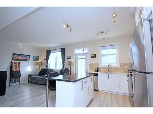 204-245 Redstone Walk Ne, Calgary, AB - Indoor Photo Showing Kitchen